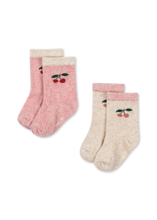 Hausschuhe, Socken und Strumpfhosen